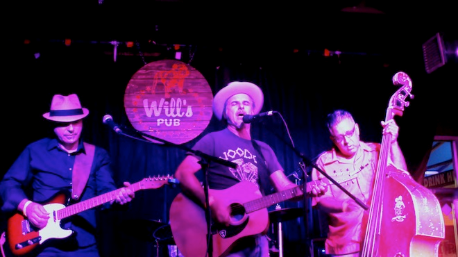 Classic Country Covers II at Will's Pub (photo by Ashley Belanger)