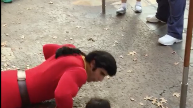 Gaston from Beauty and the Beast challenged to push-up contest (and also gets schooled by a little girl)