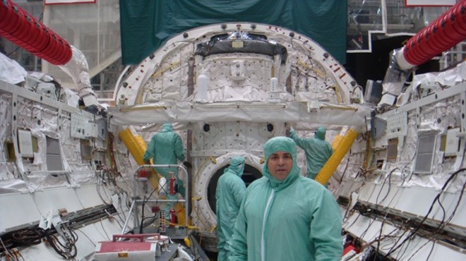 NASA engineer Richard Johanboeke stops by Orlando Science Center