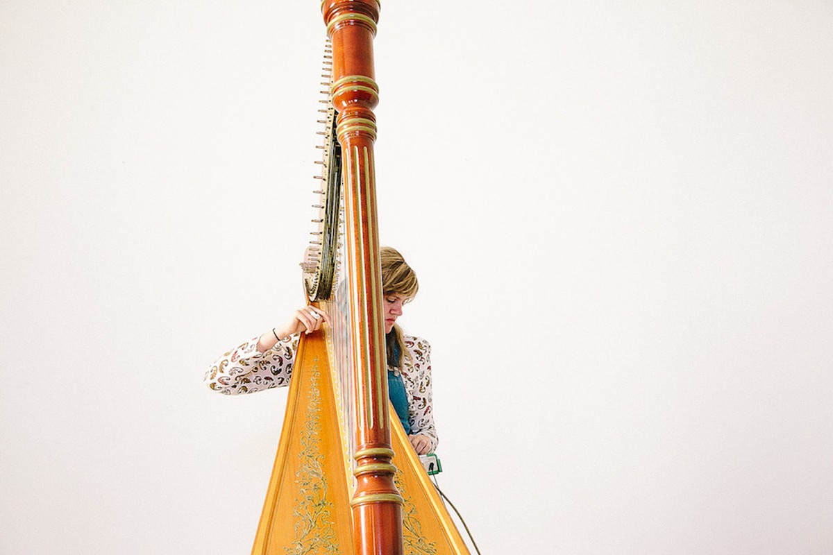 Avant-harpist Mary Lattimore hits the open road with Messthetics