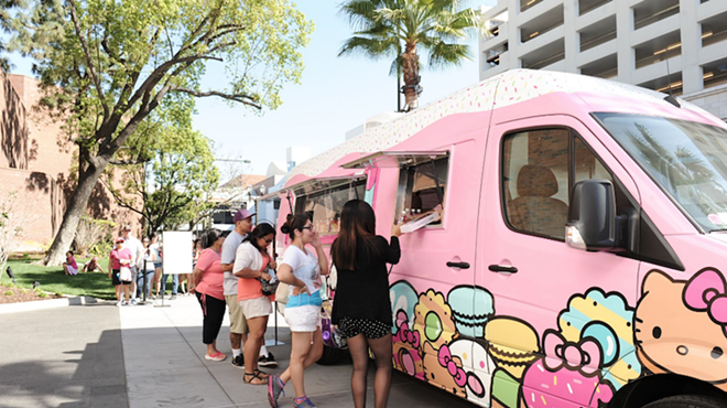 Hello Kitty Cafe Truck rolls into Orlando this Saturday