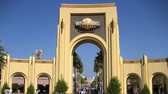 Universal Studios Orlando raises parking fees to $20