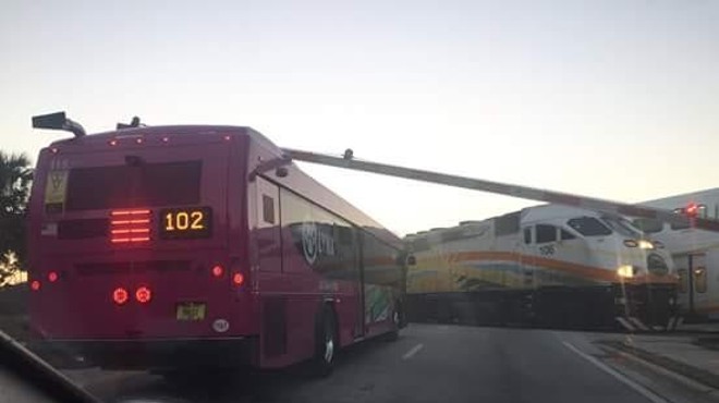 Not even a Lynx bus driver can figure out how to stop for SunRail