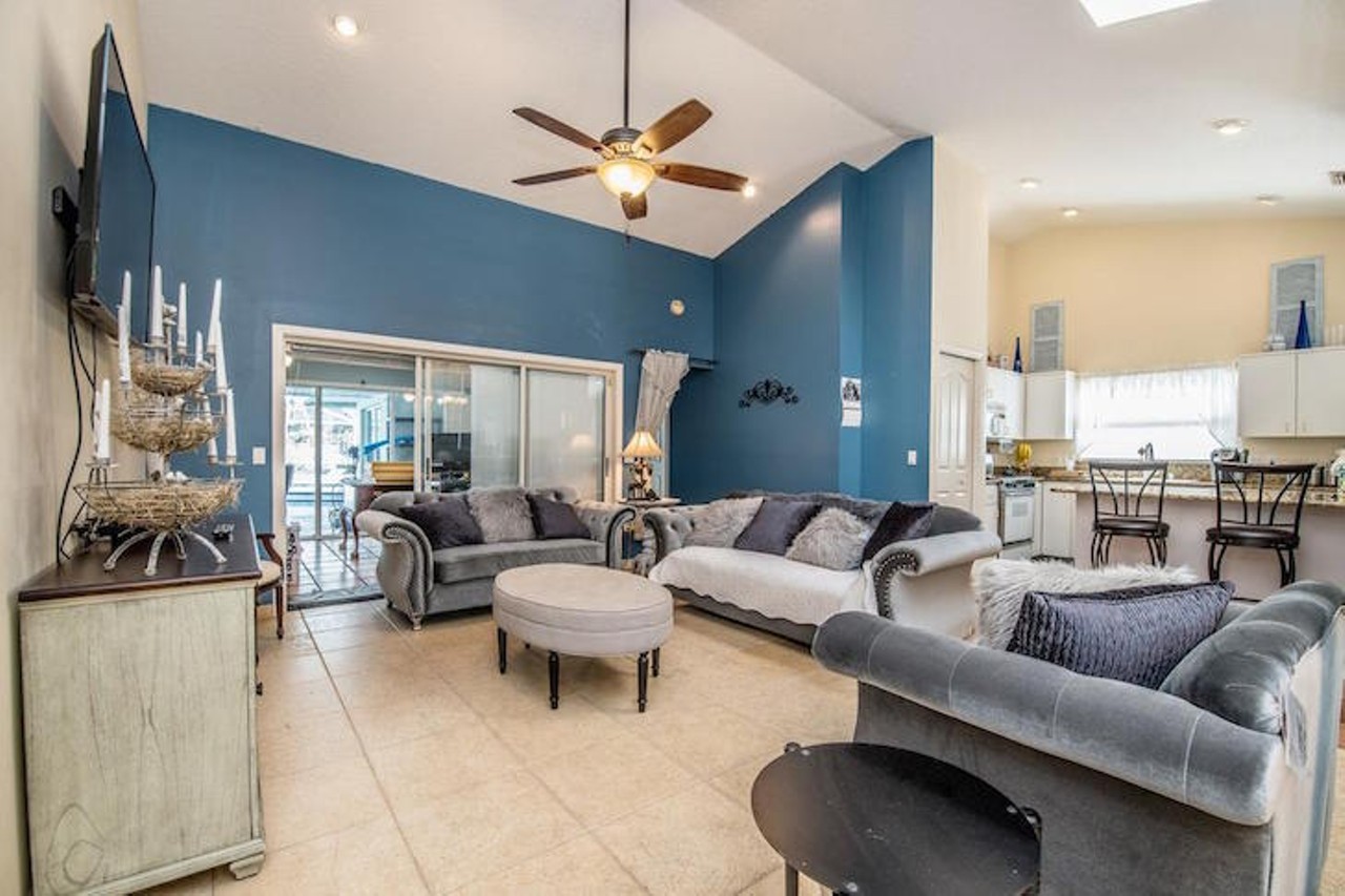 317 Ridgewood St, Altamonte Springs
3 beds, 2 baths, 2,082, sq ft, 7,254, sq ft lot
$240,000, Est. Payment $905/mo
As you can see, this place has some pretty cool skylights for natural lighting. It also has massive vaulted ceilings.