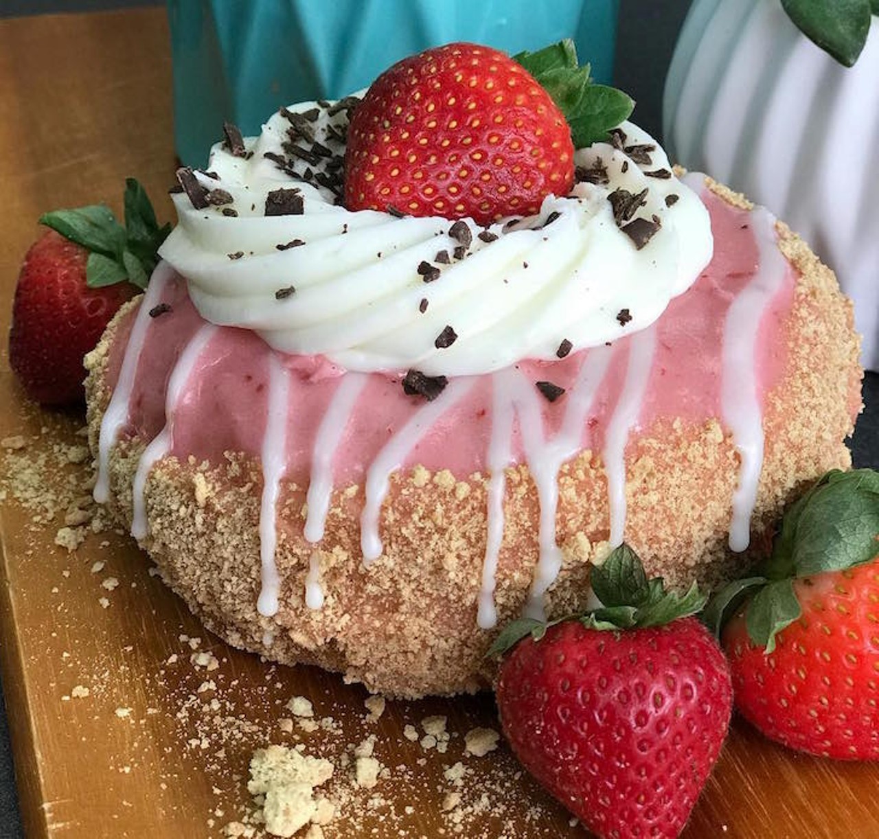 Must try: Strawberries and Cream
Photo via dgdoughnuts/Instagram
