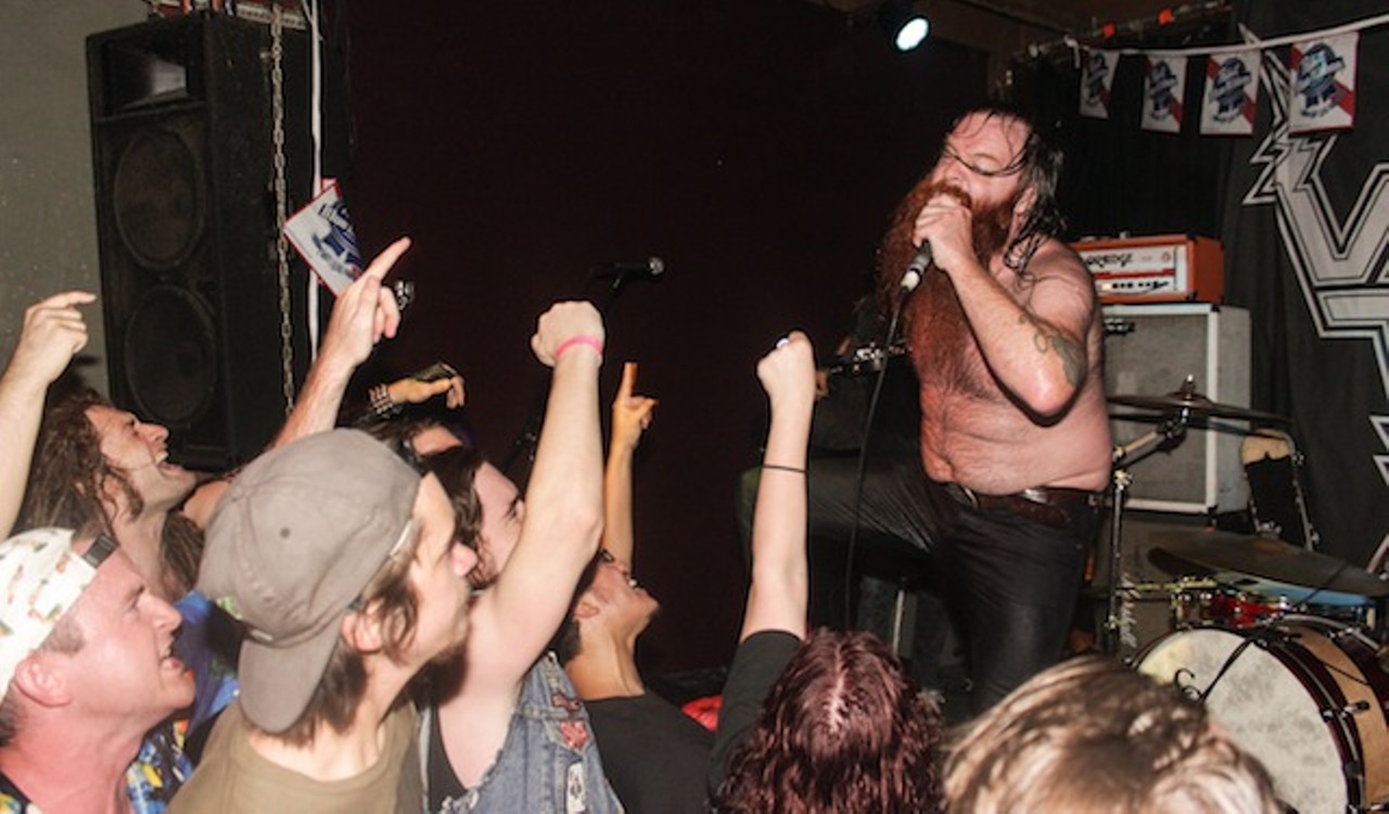 18 wild shots from Valient Thorr's invasion of Will's Pub