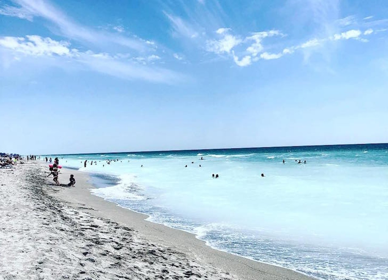 Turtle Beach
Estimated driving distance from Orlando: 2 hours and 50 minutes 
Turtle Beach is located on the southern tip of Siesta Key and allows non-glass alcoholic beverages. The beach gets its name from the large number of sea turtles that occupy and nest on the shoreline. It also offers camping and picnic areas. 
Photo via oscardaniel86/Instagram