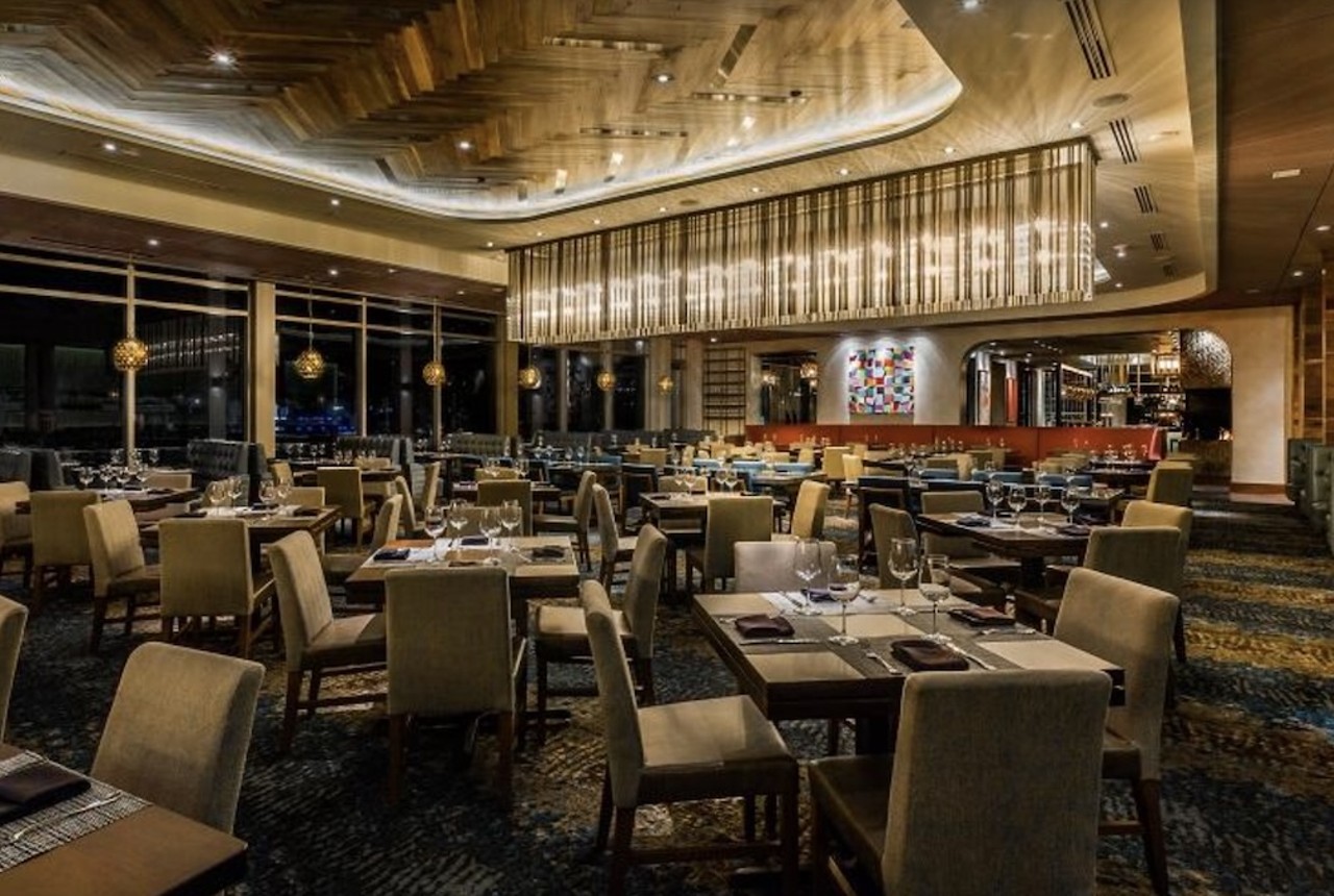 Del Frisco's Double Eagle Steakhouse
9150 International Drive
Del Frisco's Double Eagle Steakhouse is a great pick for steak, seafood and traditional classic all-American food.