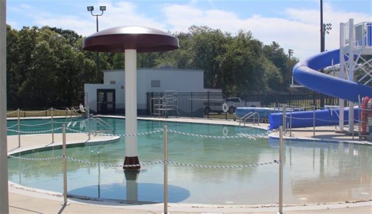 James R. Smith Pool 
1745 Bruton Blvd., Orlando, FL 32805, (407) 246-4298
James R. Smith Pool is open Monday to Friday from 1:30 to 4:30 p.m. and Saturday and Sunday from 12:30 to 5 p.m. It&#146;s free to get in.
Photo via City of Orlando
