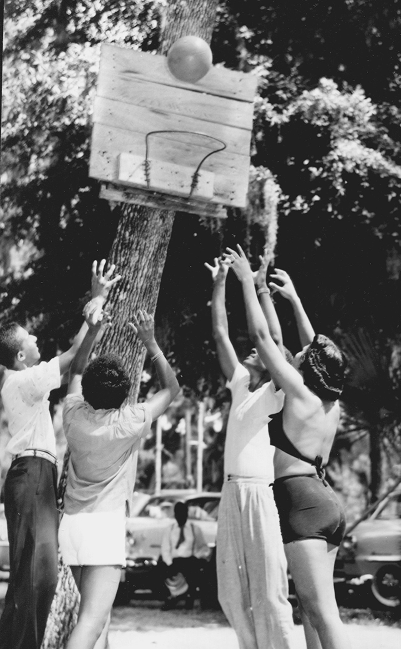 Basketball was a popular pastime for young men and women who visited the park. Photo by Bruce Mozert. By permission of Bruce Mozert. Courtesy of Cynthia Wilson-Graham. Reprinted with permission of the University Press of Florida.