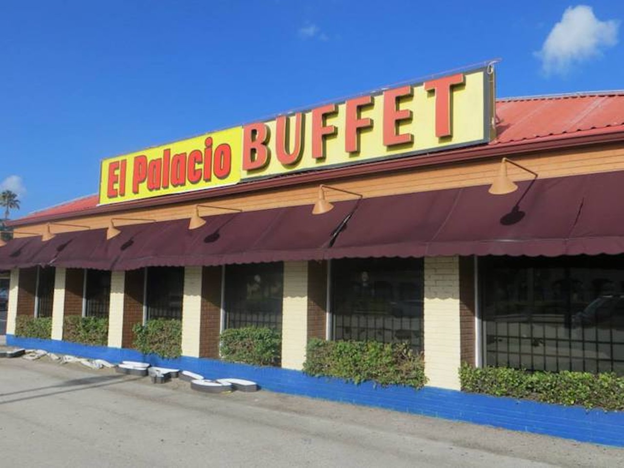 El Palacio Buffet  
?7403 S. Orange Blossom Trail, 407-856-6758; also 843 Lee Road, 407-622-2423
This popular buffet combines Dominican and Puerto Rican delicacies with Chinese cuisine and a taco bar. The prices varies from $8.99 during lunch to $11.99 on the weekends, and it gets packed. 
Photo via El Palacio Buffet/Facebook