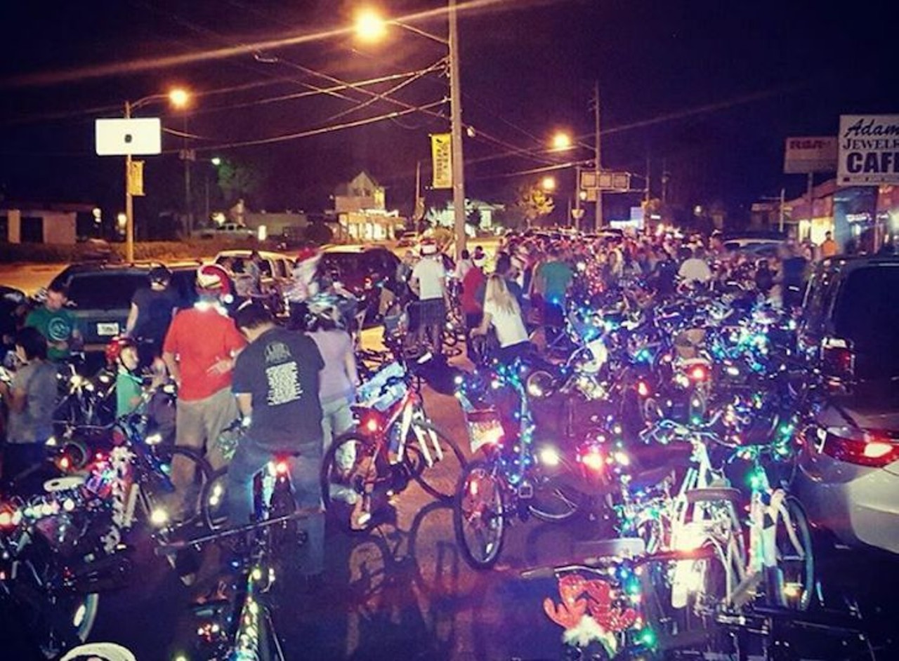 Saturday, Dec. 9
Holiday Lights Ride Decorate your bike and join a gang of cyclists as they oooh and ahhh their way around the neighborhood to look at holiday lights displays. 6-9 pm; Bikes Beans & Bordeaux, 3022 Corrine Drive; $2 suggested donation; 407-427-1440; bikesbeansandbordeaux.com.
Photo via b3cafe/Instagram