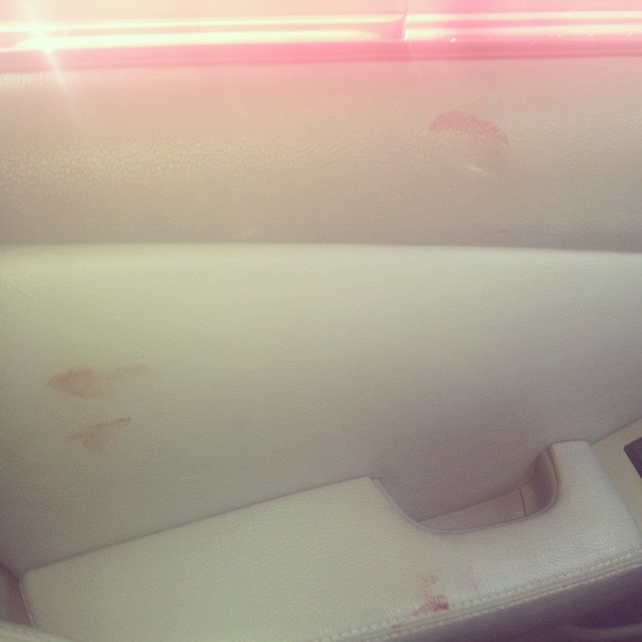 Because after working the weekend, your car looks like a crime scene.
Photo via blondeyankeegirl on Instagram