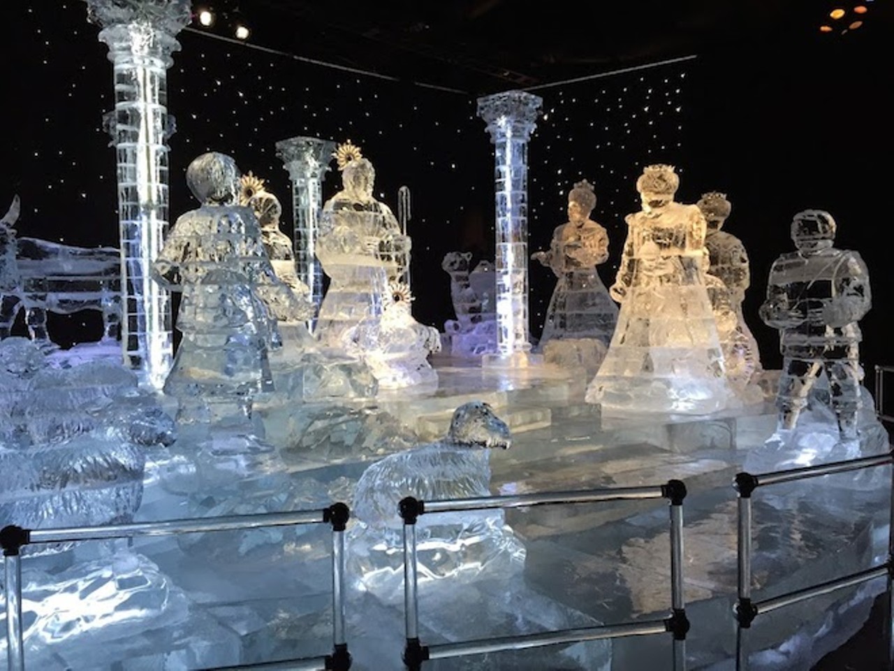 30 frosty pictures from Ice! at Gaylord Palms