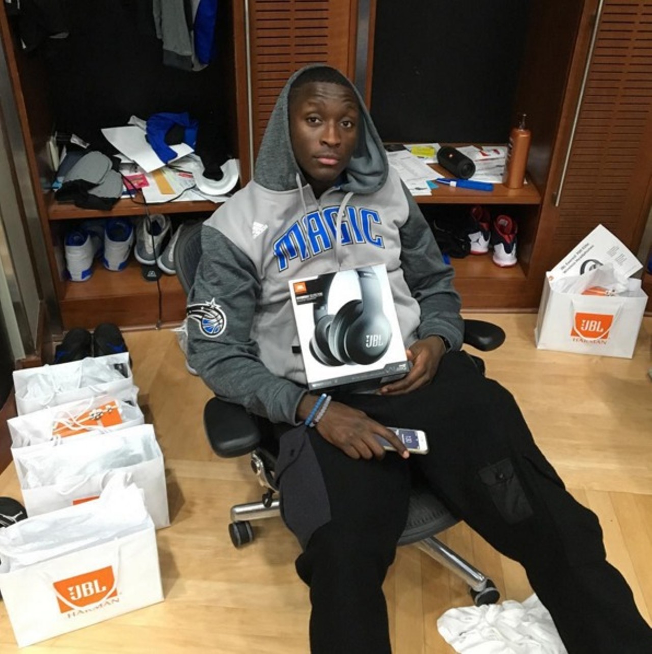 @vicoladipo | Check out Orlando Magic's Victor Oladipo and his official Instagram, which features action shots of the professional athlete in action at Amway.