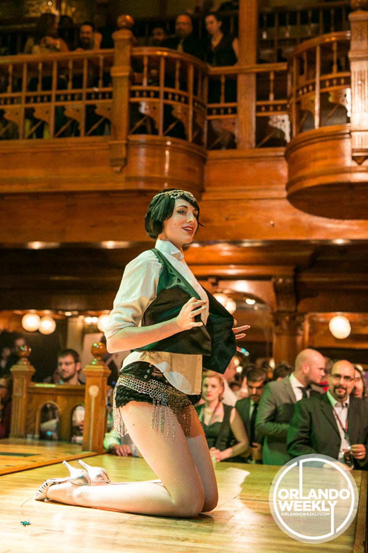 34 captivating photos from the Burlesque show at Whiskey Business