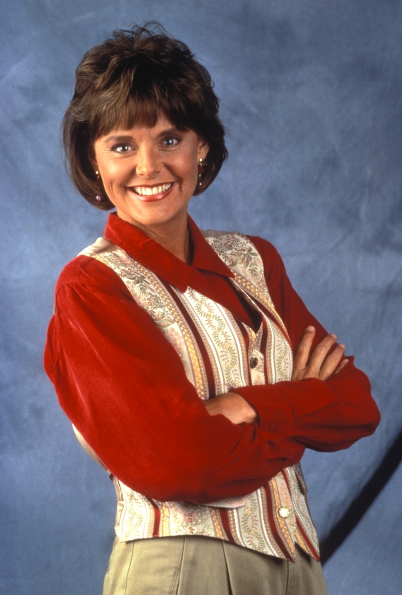 Amanda Bearse, who played Marci Darcy on Married with Children, attended Rollins College. Before that, she was a graduate of Winter Park High School. Nowadays, she works as a director for the Disney Channel.via