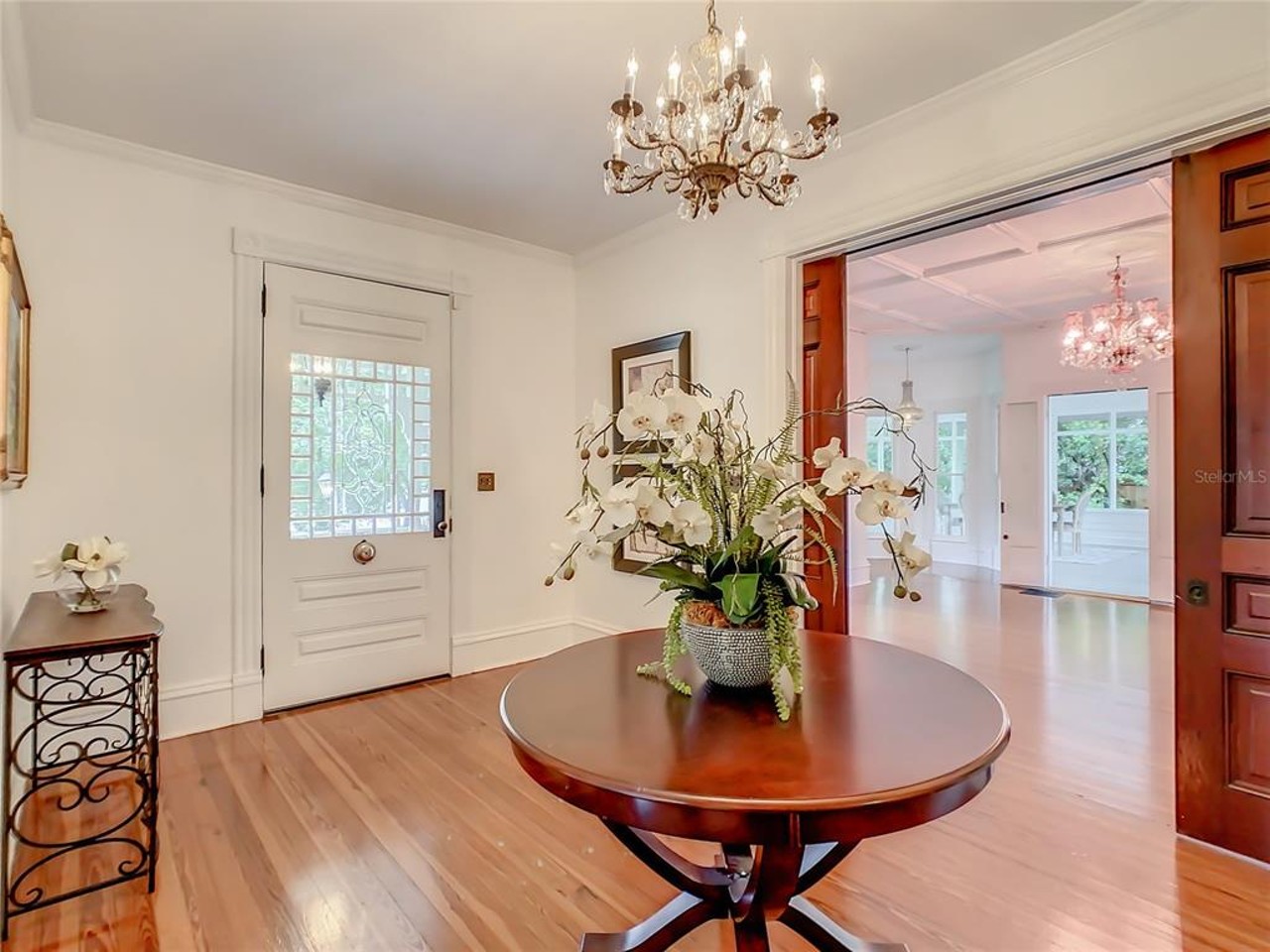 A historic Orlando Queen Anne from the 1800s is on the market for $1.9M
