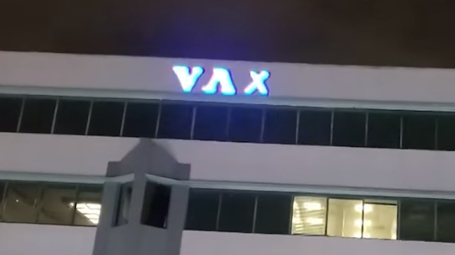"Vax the Jews" flashed in front of NYE revelers in downtown Orlando
