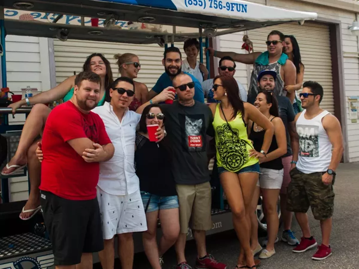 Image: Best Way to Roll With the Homies: Limo Cycle Tours