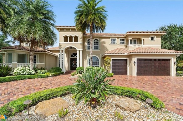 Buffalo Bills running back Frank Gore just listed his $1.8M Florida home