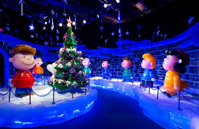 Image: Christmas at Gaylord Palms