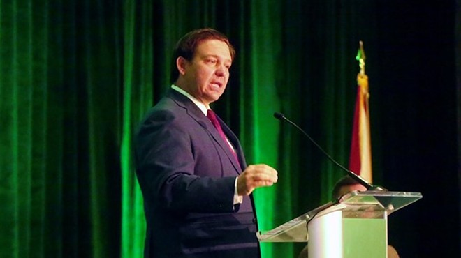Gov. DeSantis wants Florida restaurant employees back to work more quickly after testing positive