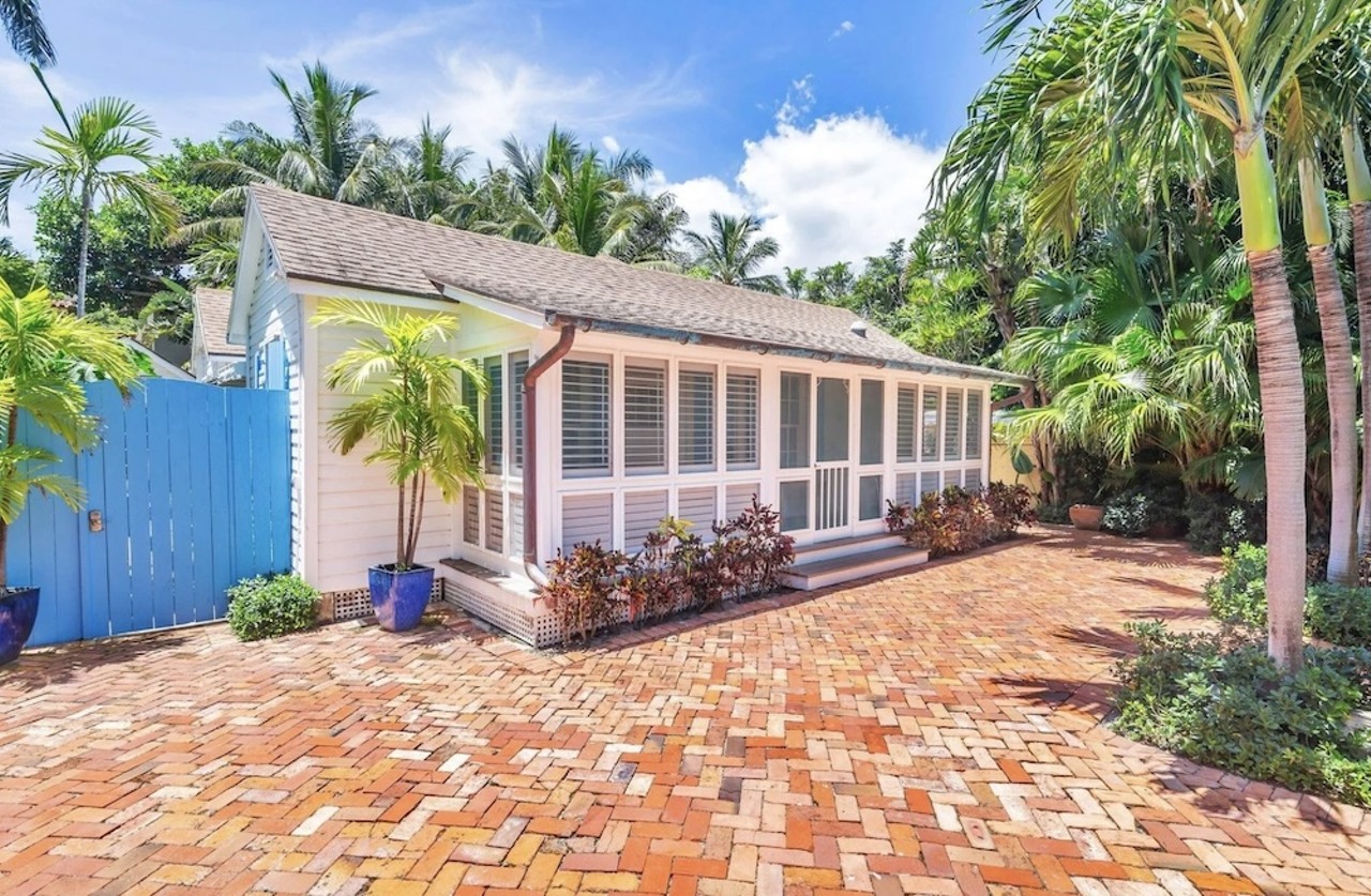 Jimmy Buffett's Florida bungalow hits the market for $7.25 million, and it comes with a music studio