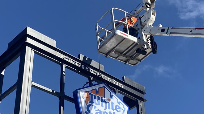 Largest White Castle in the world gets regular-sized sign