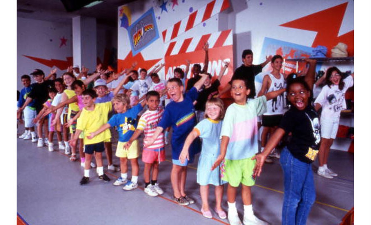 Young visitors auditioning at the Nickelodeon Studios attractionvia