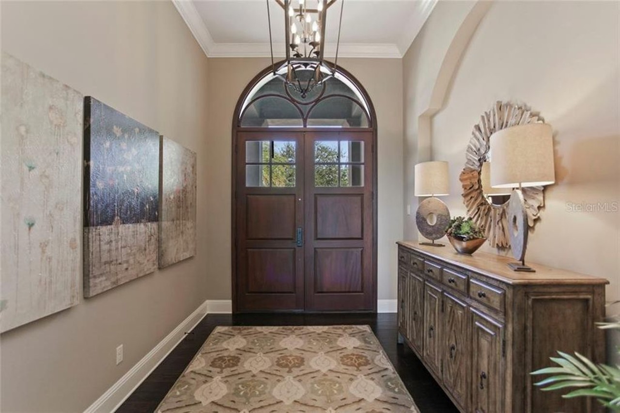 Look inside retired coach Lou Holtz's new Lake Nona home