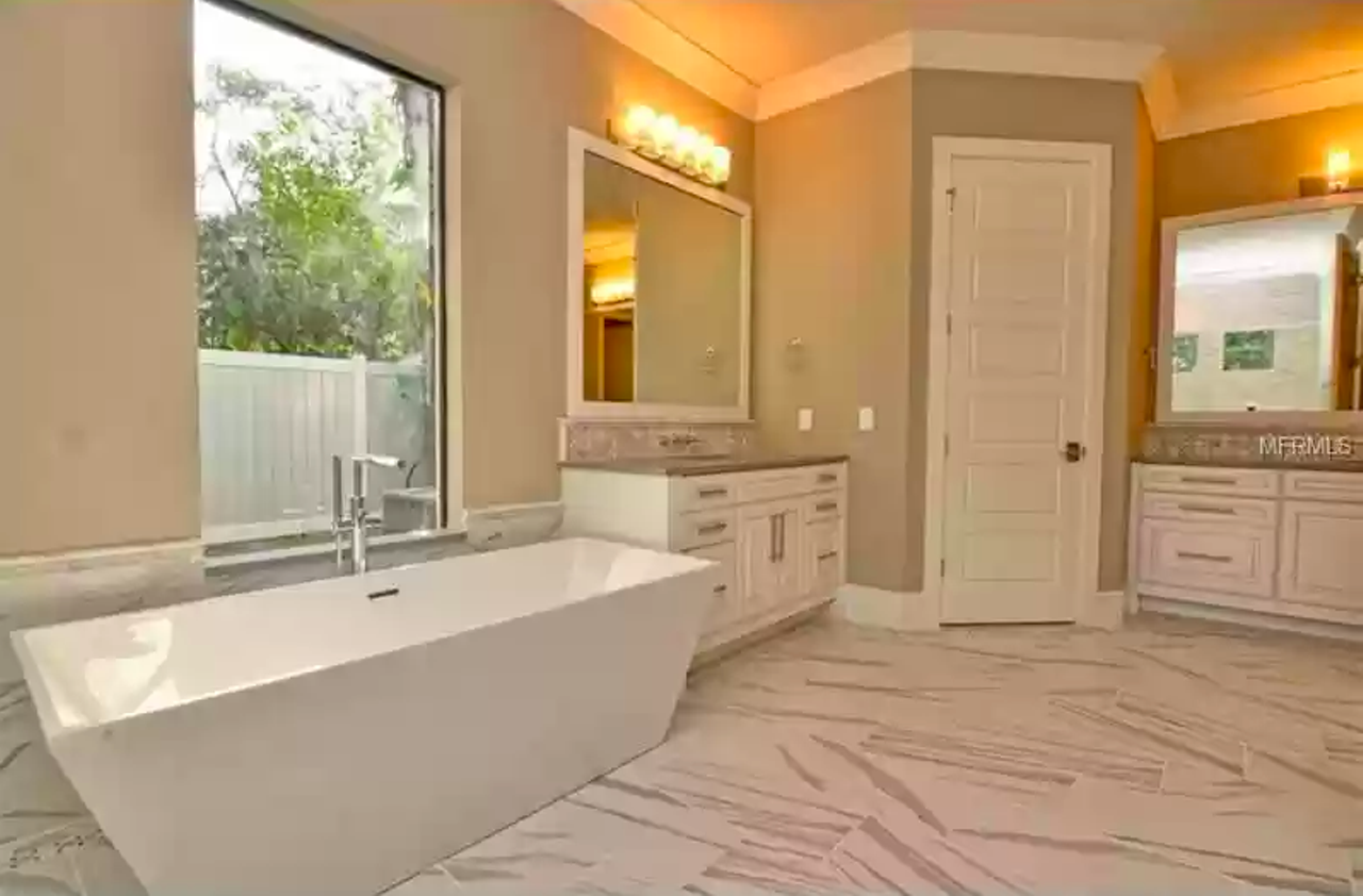 NBA star Steph Curry just bought a Winter Park home. Take a look inside