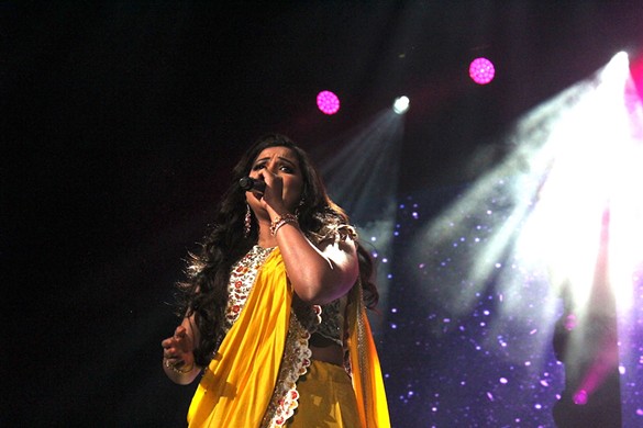 Orlando audience sees why playback singer Shreya Ghoshal is on the way to becoming a Bollywood legend