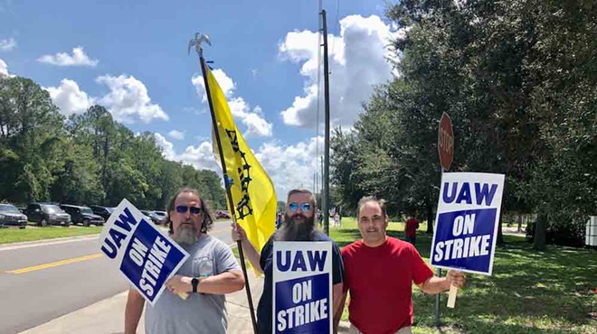 Orlando auto workers strike, joining thousands of UAW union members across the country