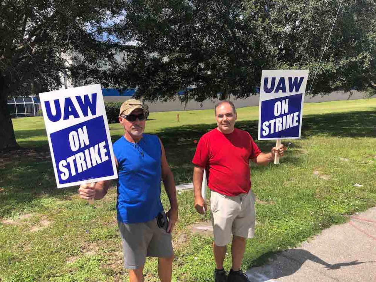 Orlando auto workers strike, joining thousands of UAW union members across the United States