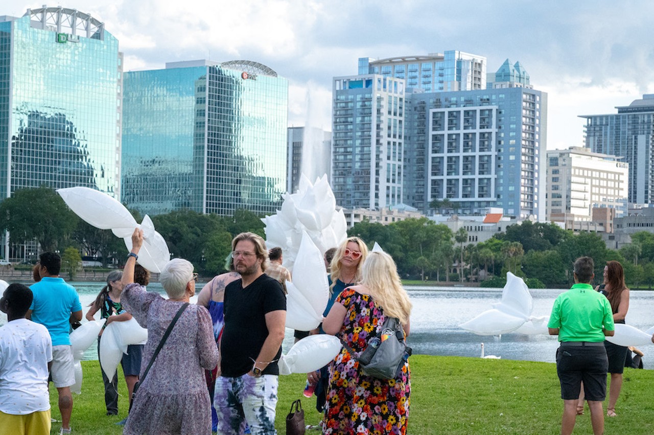 Orlandoans remembered Billy Manes on the shores of Lake Eola last week