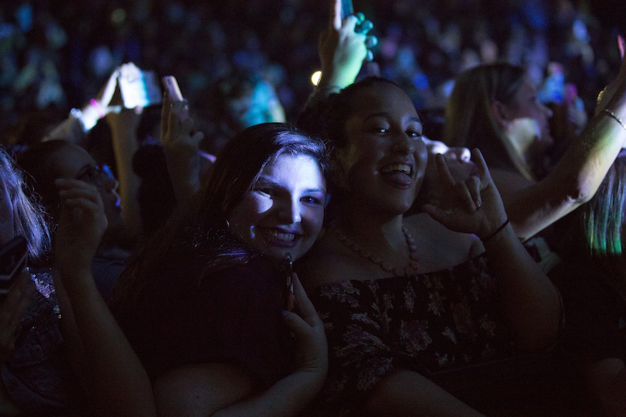 Photos from Shawn Mendes and Charlie Puth at the Amway Center