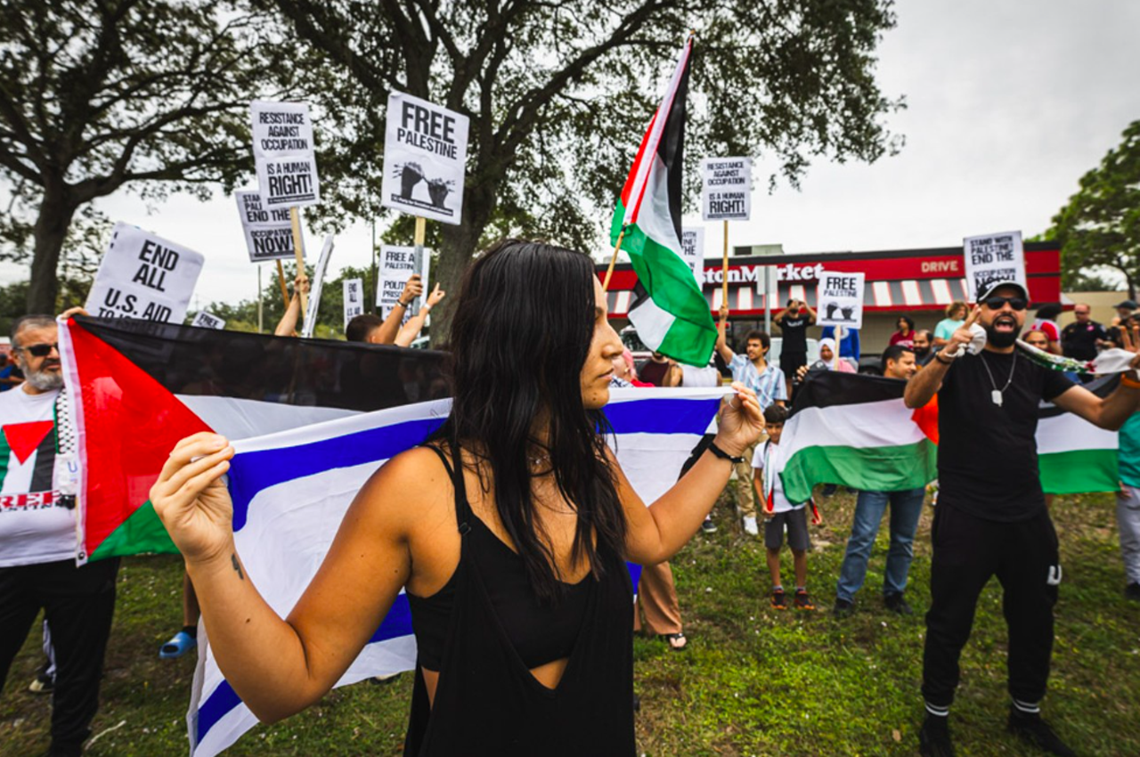 PHOTOS: Palestine and Israel supporters clash in Tampa over the weekend