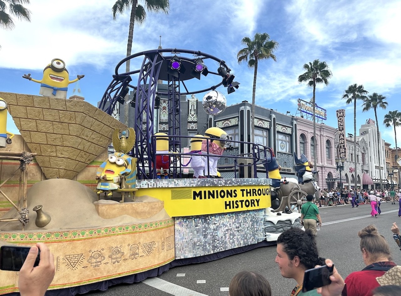 Photos: Universal Orlando’s largest daytime parade Mega Movie Parade is now open