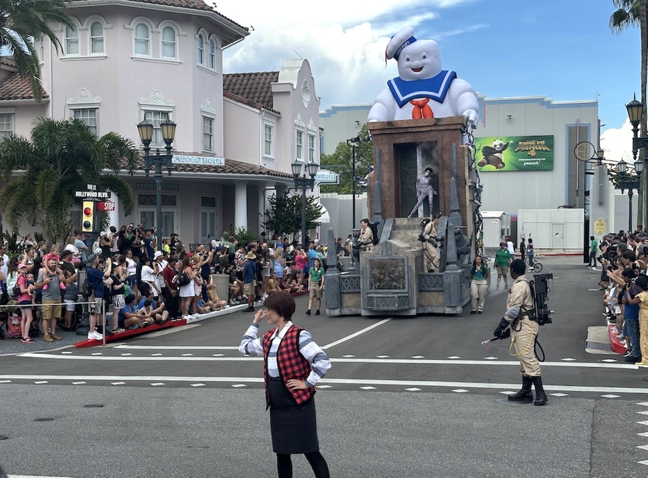 Photos: Universal Orlando’s largest daytime parade Mega Movie Parade is now open