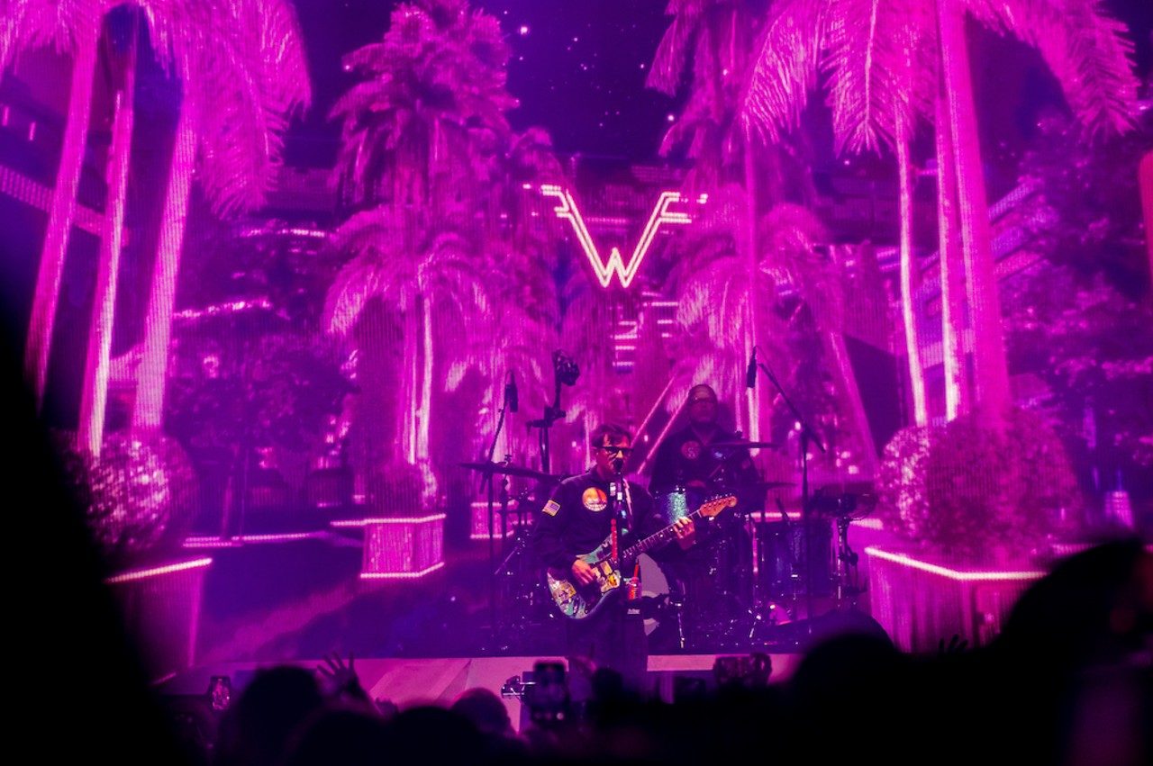 Weezer at the Kia Center