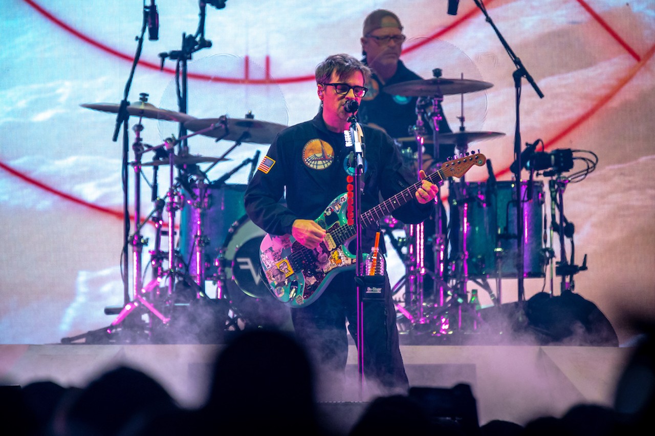 Weezer at the Kia Center