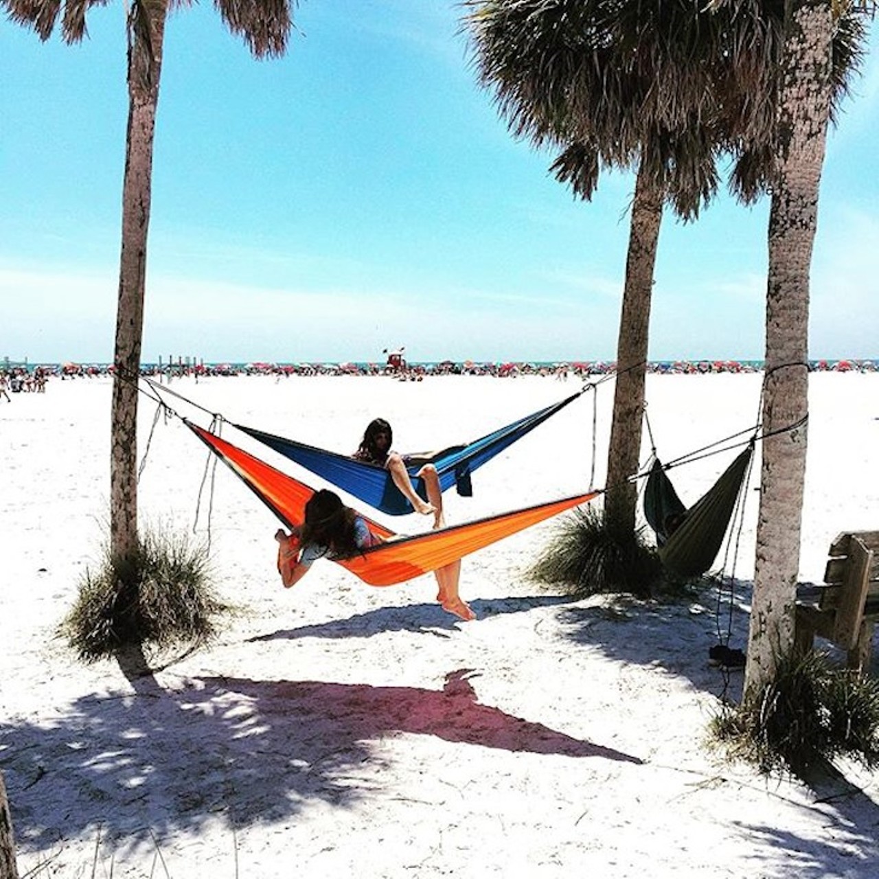 SIESTA BEACH
The moment your toes touch the warm, soft white sand on Siesta Beach, you'll know you made the right choice. Have your fun in the sun, then stick around for drum circle, which happens every Sunday night at sunset.
Distance: 2 hour and 35 minutes
Photo via thomahawkes/Instagram