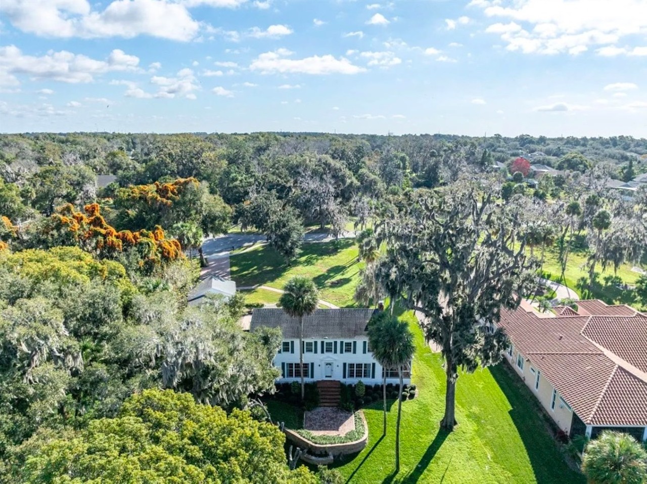The historic 'Gwathmey House' built by James Gamble Rogers II for a citrus tycoon is for sale in Orlando area