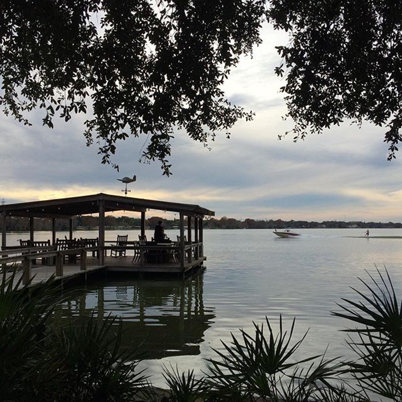 7. Hillstone's waterfront patio 
If you're looking for more of a romantic vibe, Hillstone's lakeside view can't be beat. Down a few cocktails, and hangout by their fire pit. 
Photo via elizabethseyes/Instagram
