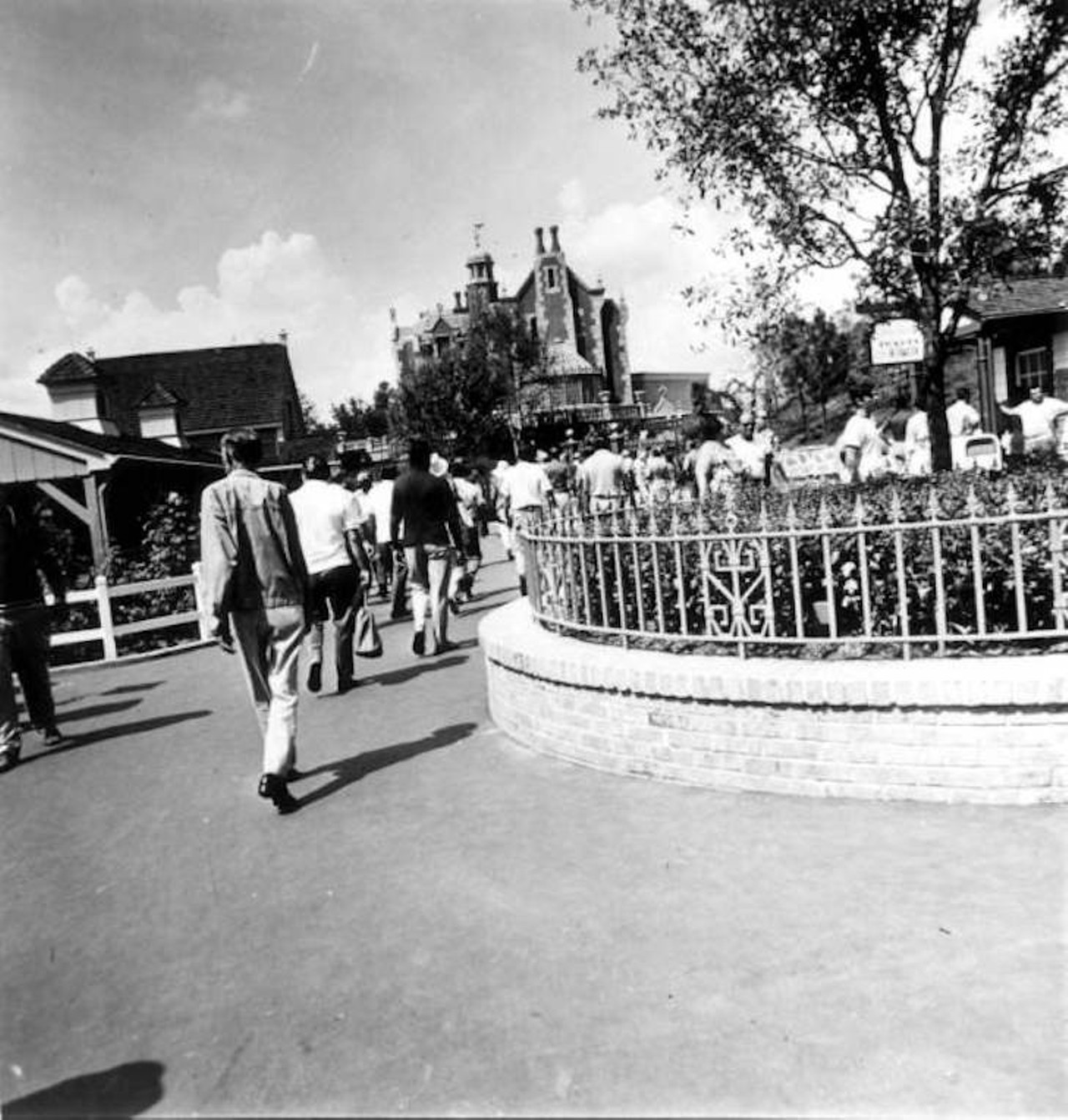 View of tourists at the Magic Kingdom (1971).