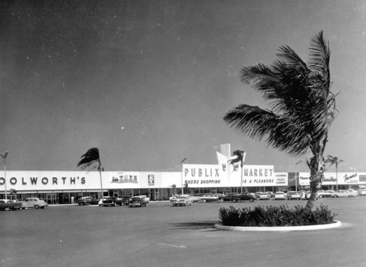 Publix shopping center - Saint Petersburg, Florida, 1958.