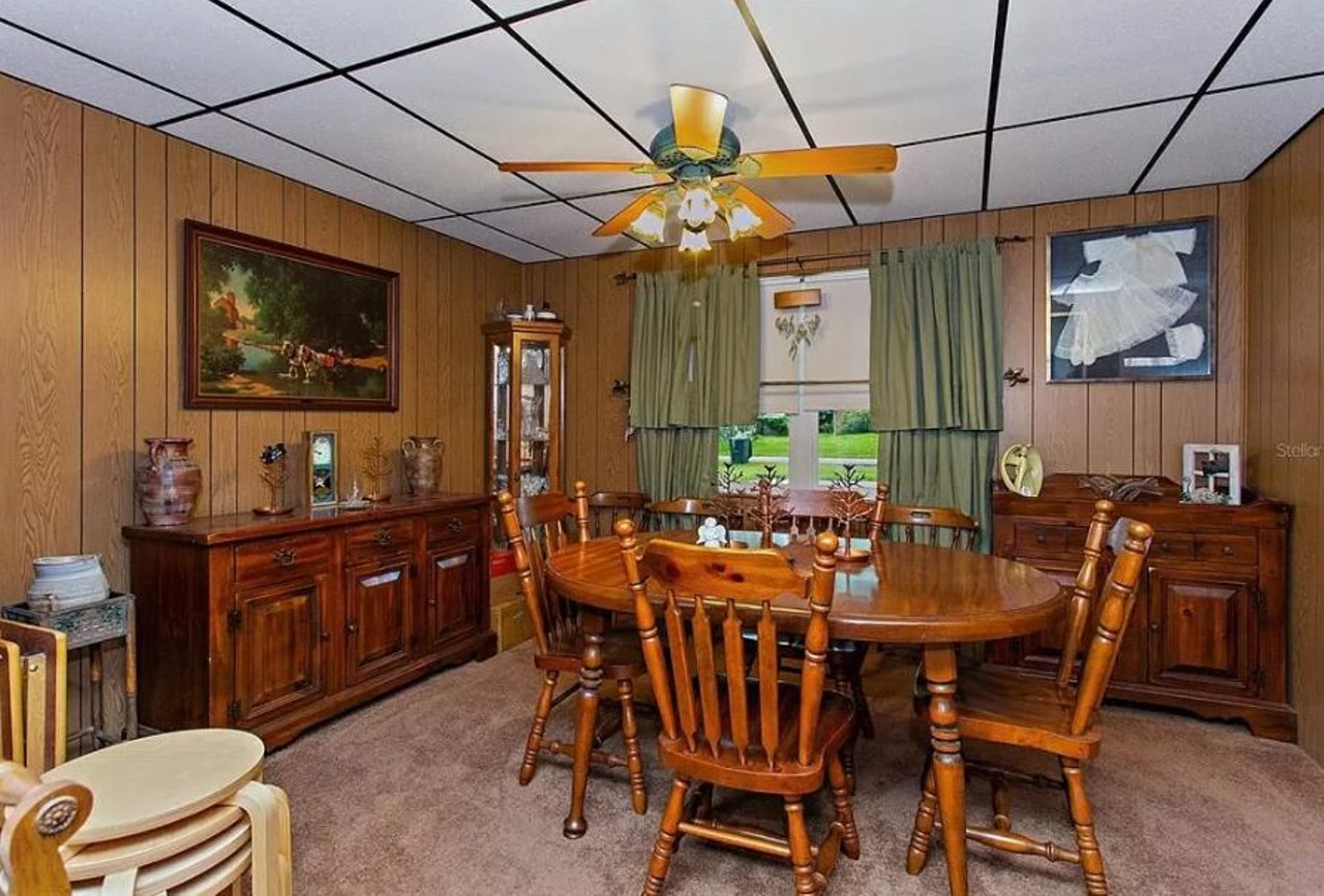 This lakefront home in East Orlando is on the market under $330K
