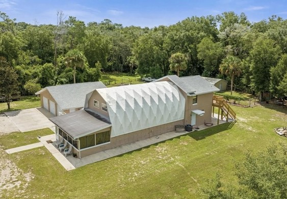 This rare cylindrical country home is now for sale in the Orlando area