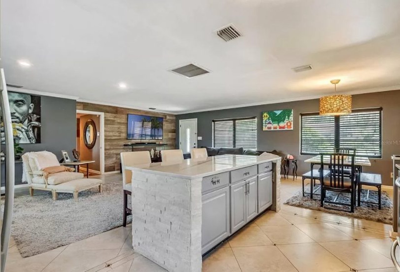 This Winter Park house comes with a Kobe Bryant-themed basketball court